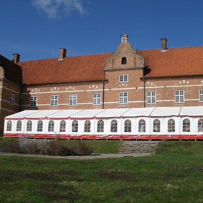 Festtelt på Næsbyholm slot